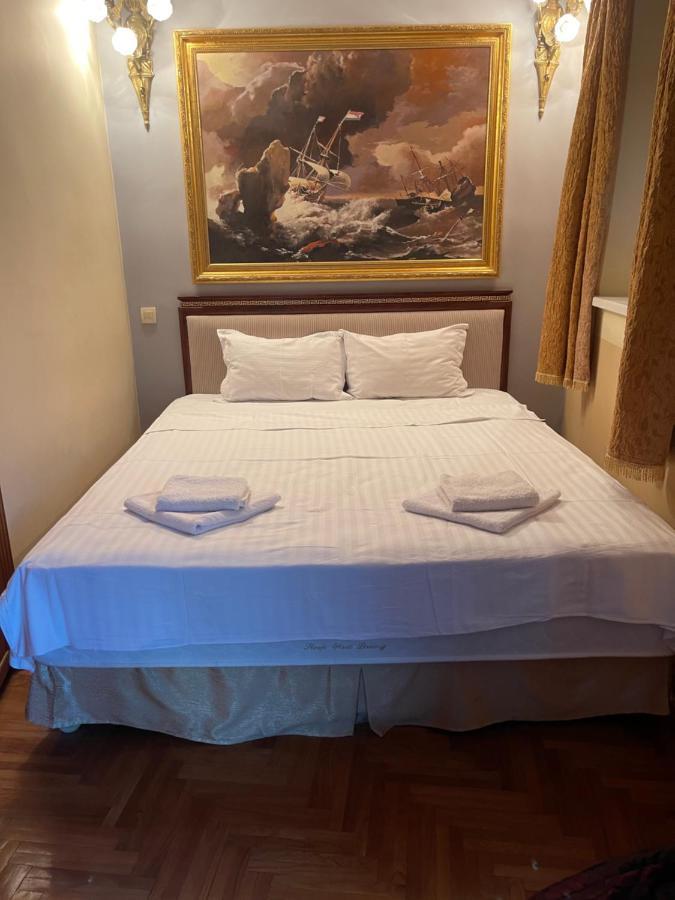 Boutique Hotel Travelling Actor - Skadarlija Belgrade Exterior photo